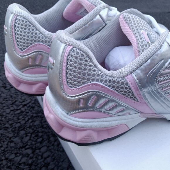 🆕Fila | Run Blaster 2 Athletic Sneakers Size 6 Youth Women's 8 - Picture 11 of 15
